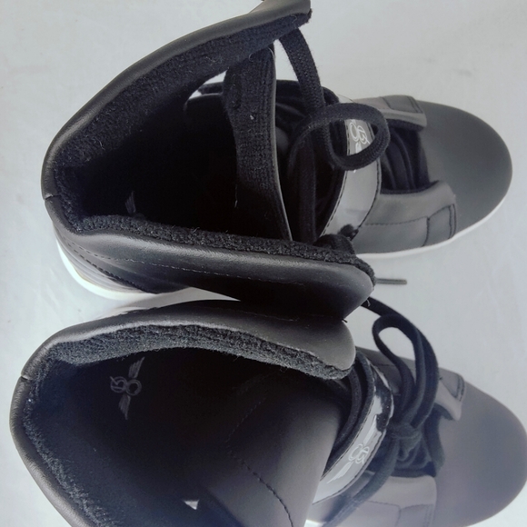 NWOT Creative Recreation Geno Hi-Top Sneaker, Black, Size 4Y - Picture 8 of 11